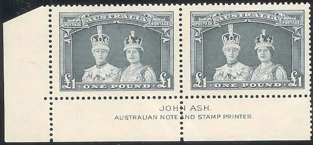 1938 Robes set of 3 to £1 on thick paper in ... Image 1++