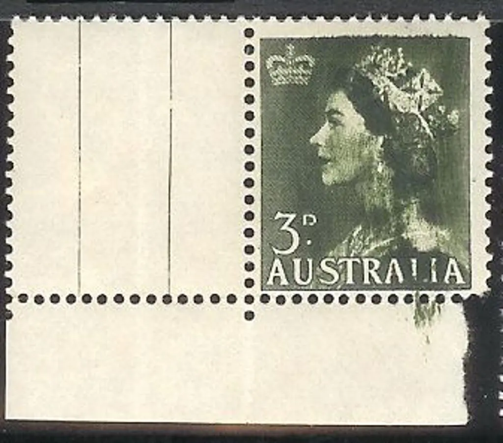 1953 3d deep green QEII with stunning ink smear ... Image 1++