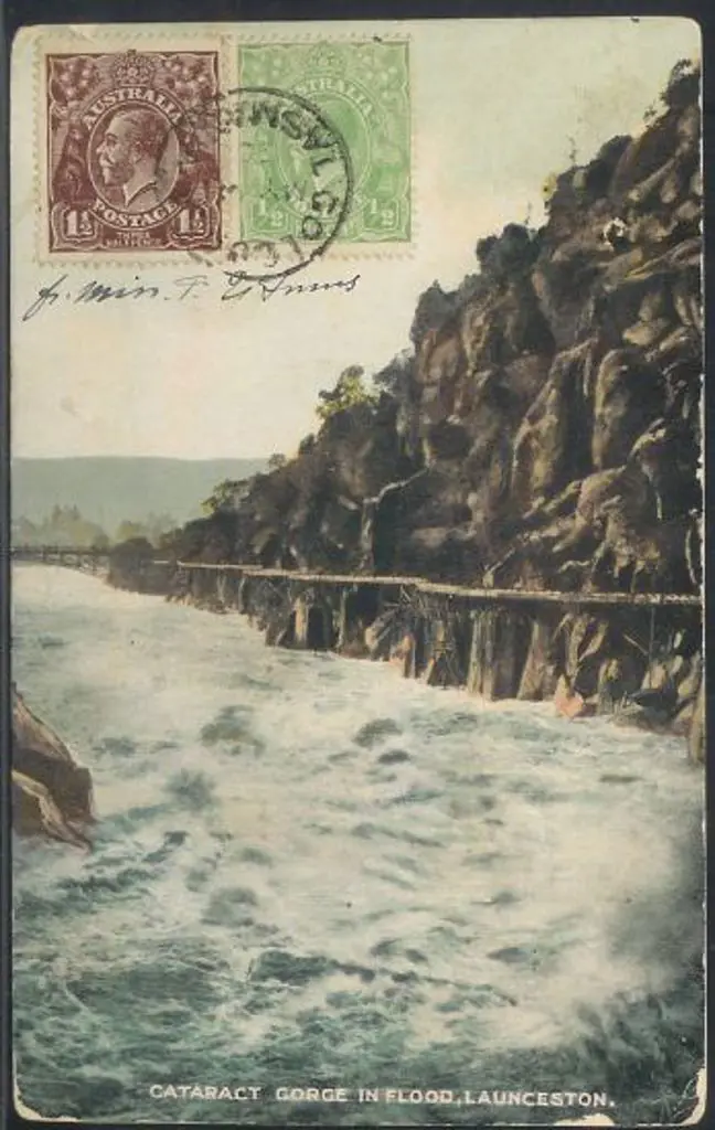1925 (4th May) PPC ''Cataract Gorge in Flood, ... Image 1++