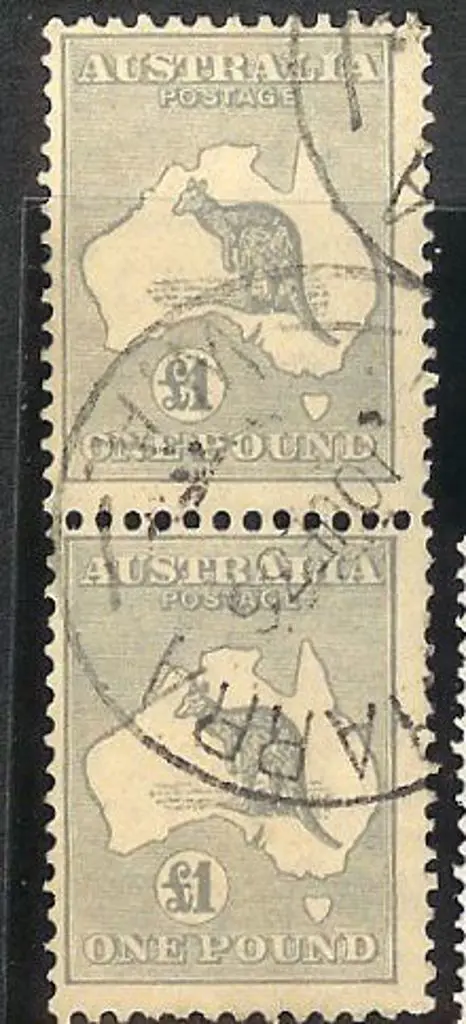 £1 grey vertical pair F/U. SG 137 Cat. £500 Image 1++