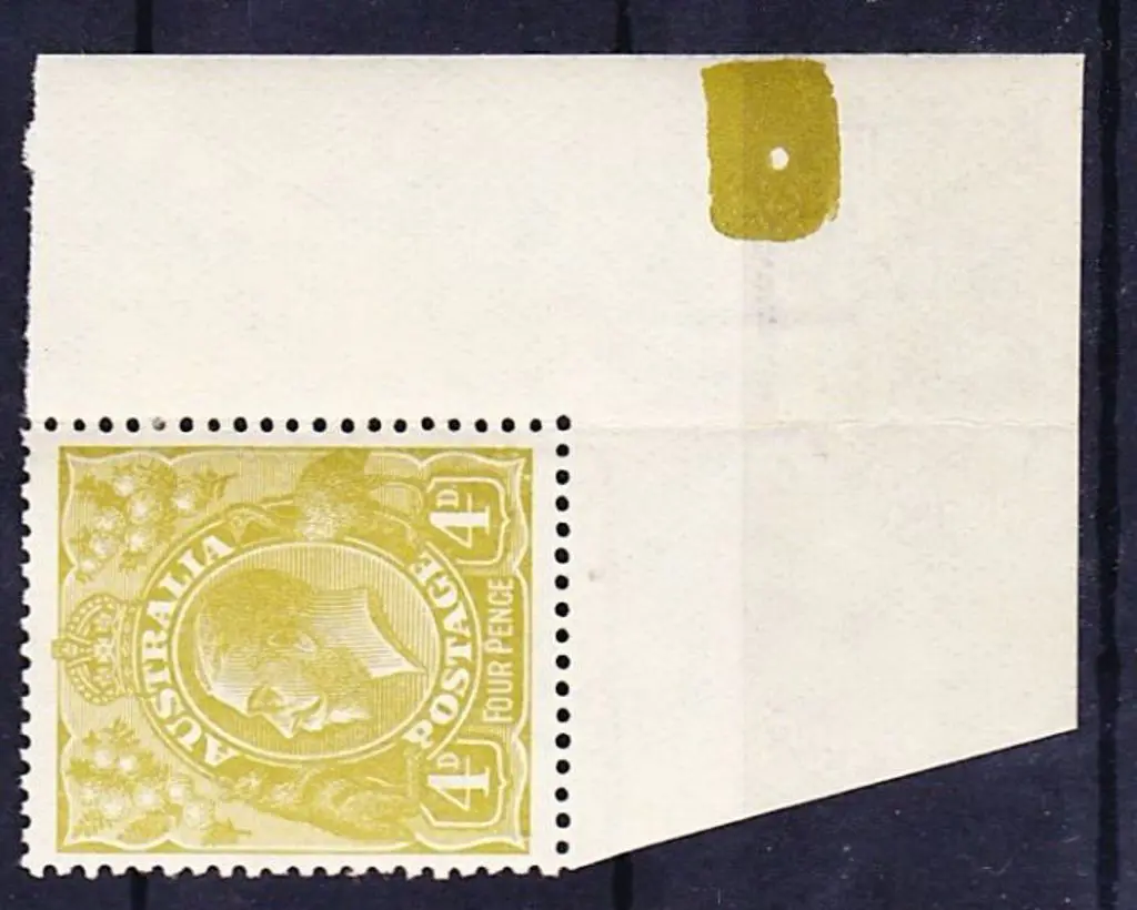 4d olive-green right corner marginal example. MVLH ... Image 1++