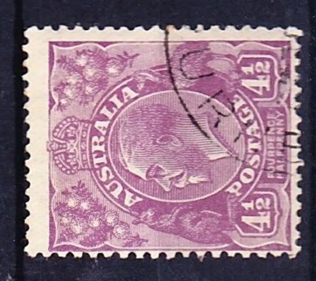 1928 4½d violet. Centred low left. CTO. SG 103 Image 1++