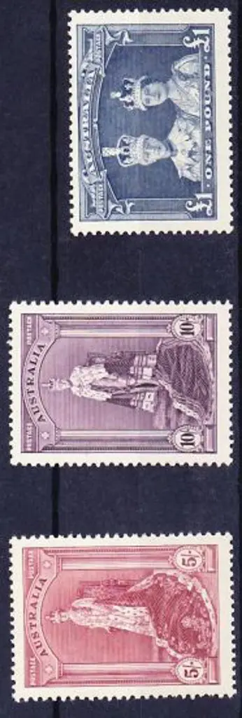 1938 Robes set of 3 to £1 on thick paper. Fresh ... Image 1++