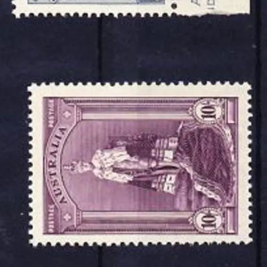 1938 Robes set of 3 to £1 on thick paper. Fresh ...