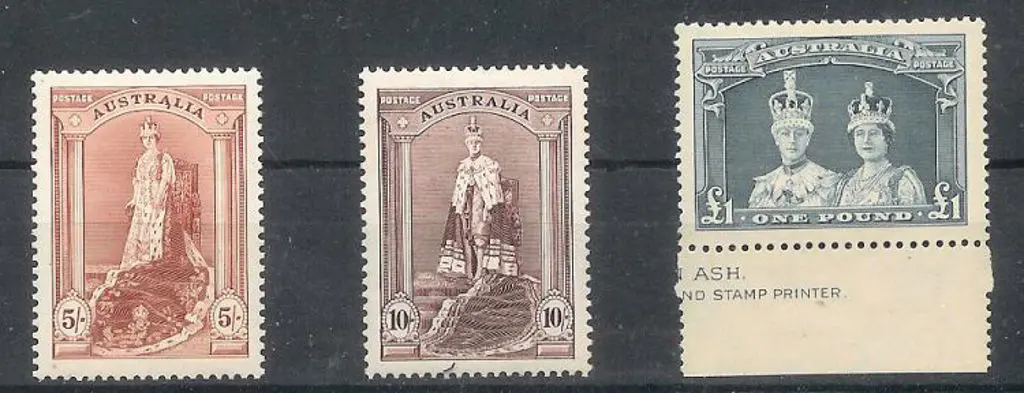 1937/49 Robes set of 3 to £1 on thick paper. Fresh ... Image 1++