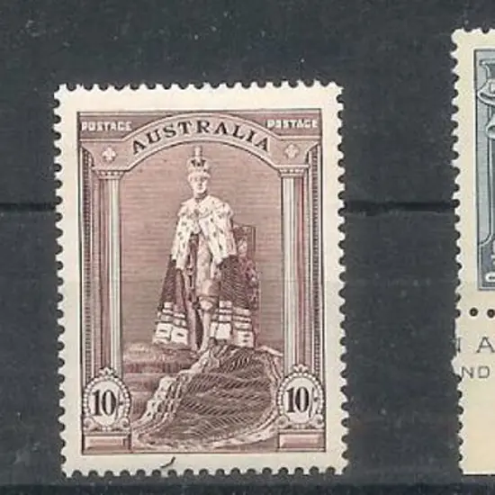 1937/49 Robes set of 3 to £1 on thick paper. Fresh ...